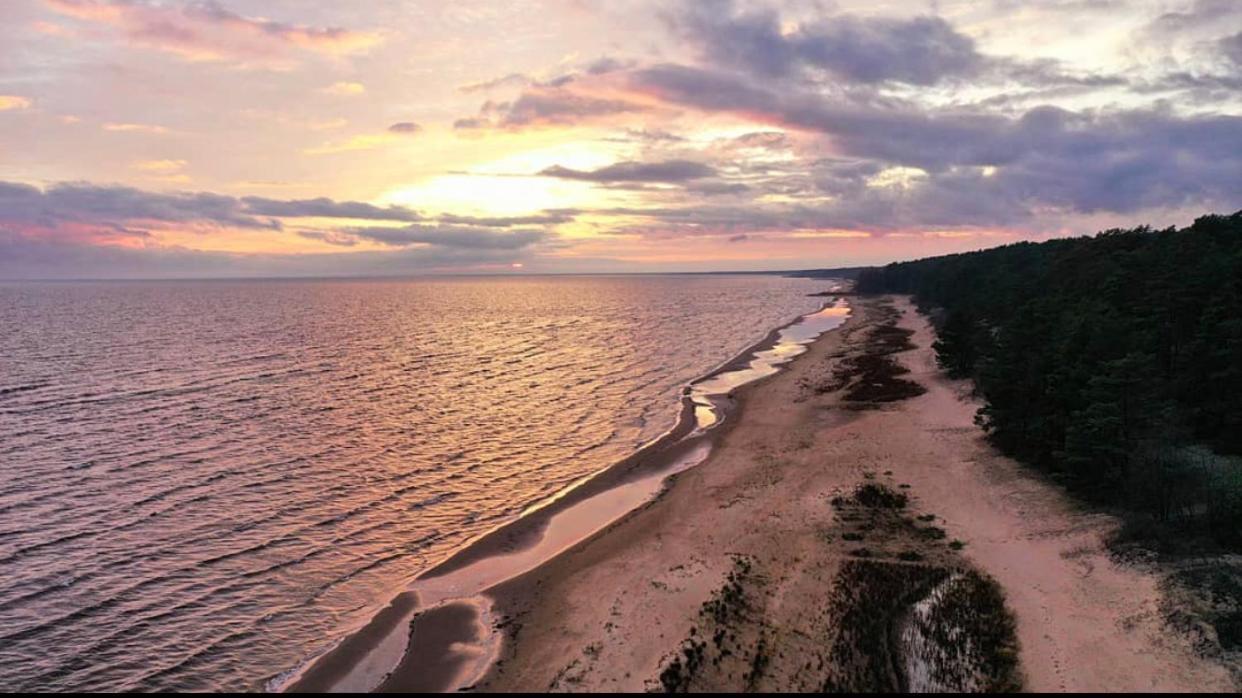 Villa Kammelja Puhkemajad Kuru Esterno foto